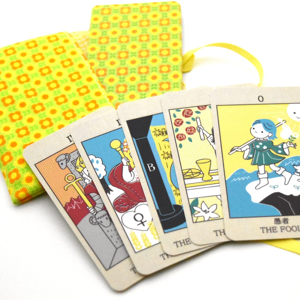 五岳真形図（24センチ×24センチ）&金満周波数帝財タロットカード 五岳