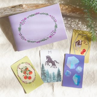 ライラックルーンカード　初めてでもできるガイドブック付きセット（2025年2月発売）